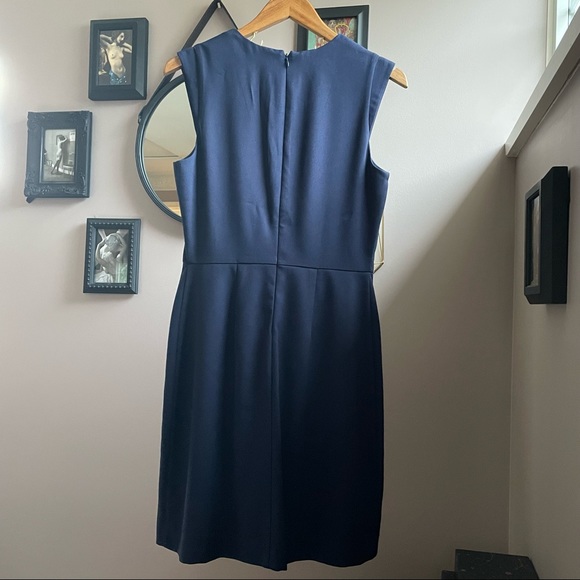 Banana Republic dress, size 6 in navy with black - Picture 4 of 5
